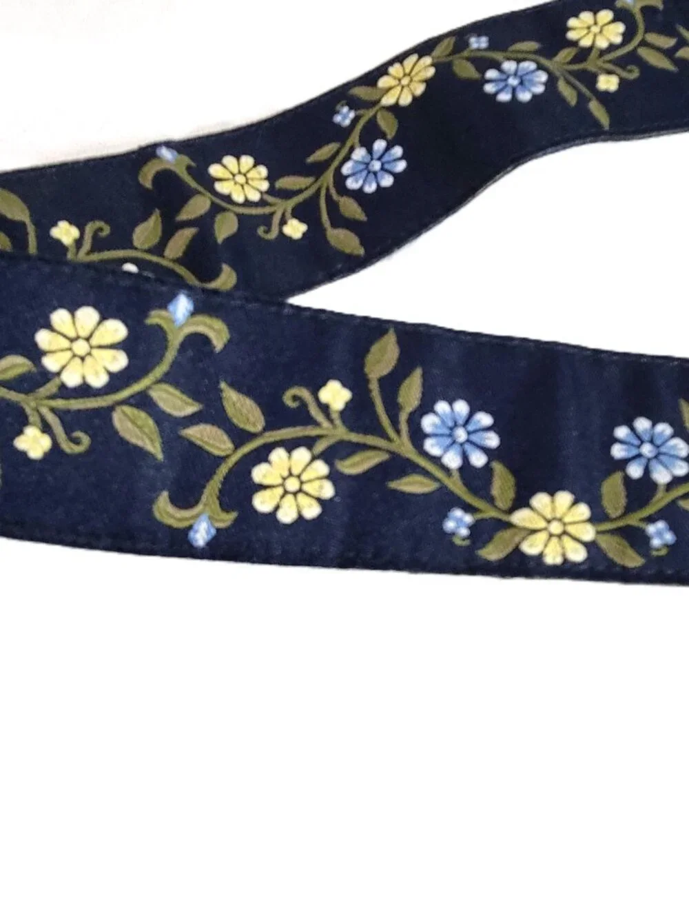 NWT Eddie Bauer Navy Blue Floral Jacquard Ribbon Leather O-Ring Belt M